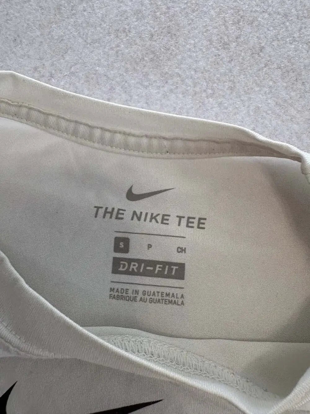 Nike New York Yankees Dri-FIT Legend Logo T-Shirt